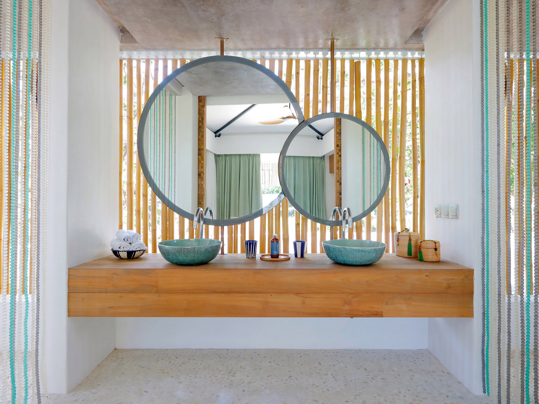 Villa Seascape - Master bathroom double sinks vanity